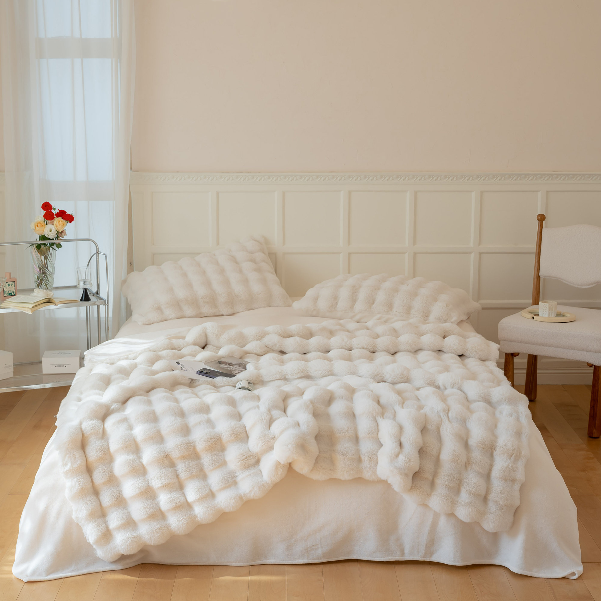 https://assets.wfcdn.com/im/76807832/compr-r85/2560/256084430/darshell-60-x-40-softness-throw-blanket-for-bed-sofa-faux-fur.jpg