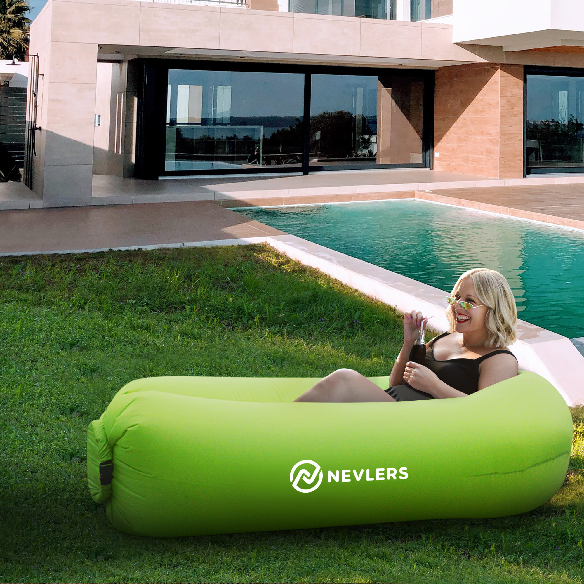 Mockins inflatable lounger discount review