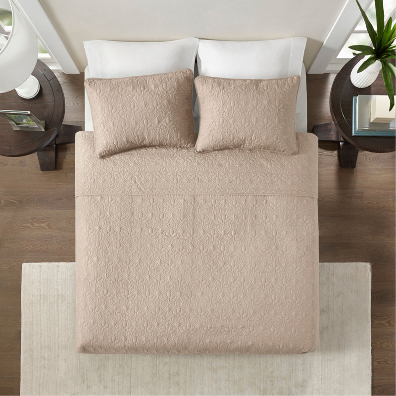 Reversible Quilt Set Khaki, Queen Quilt + 2 Additional Pieces