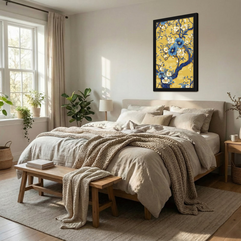 Plantes et fleurs bleues et blanches sur fond jaune, H 18 po x l 12 po
