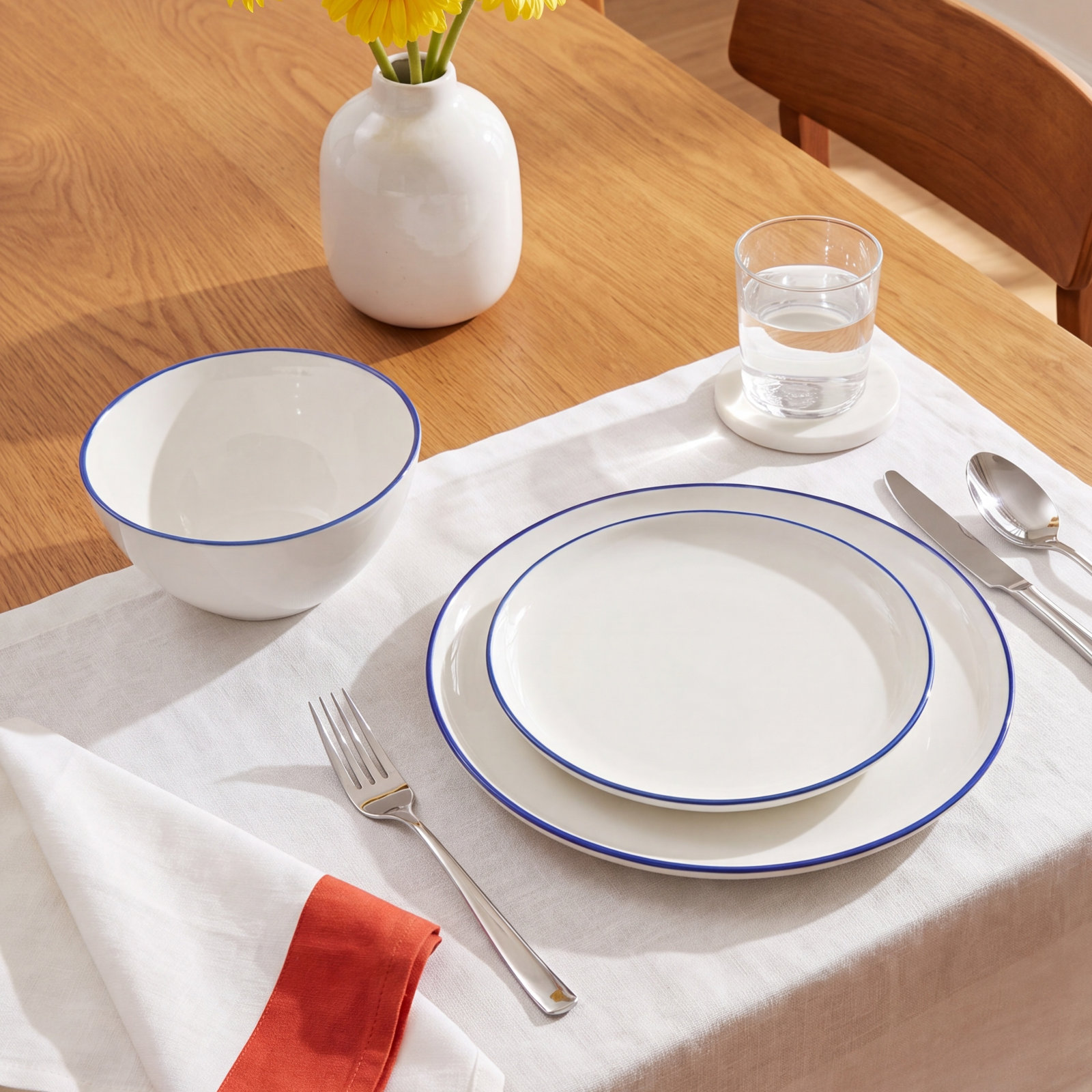 Abbesses Porcelain Dinnerware Set