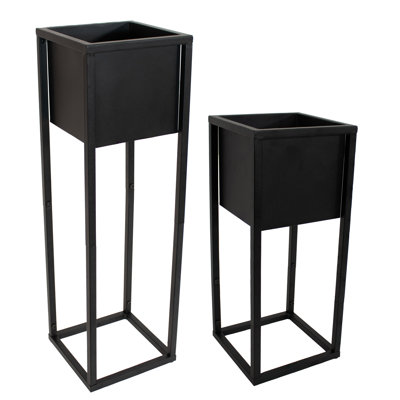 Modern Simplicity Assorted Square Black Metal Outdoor Planter - Black