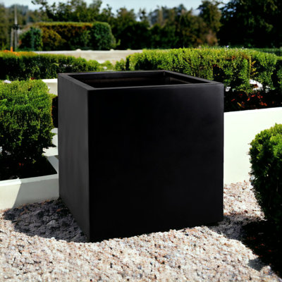Eastvale Handcrafted Outdoor Planter Box