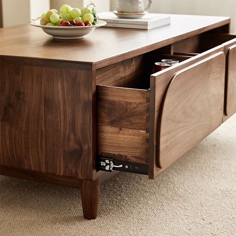 Table basse entièrement en bois massif
