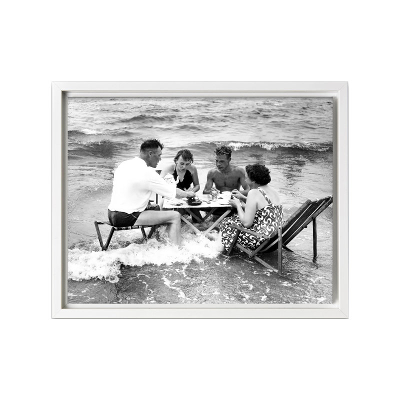 Surf Tea Party, Canevas, Encadrement blanc, H 08 po x l 10 po