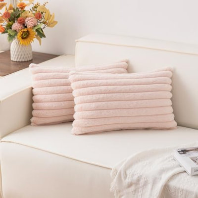 Ensemble de 2 housses de coussin en fausse fourrure de Noël 12 x 20 pouces, rose clair