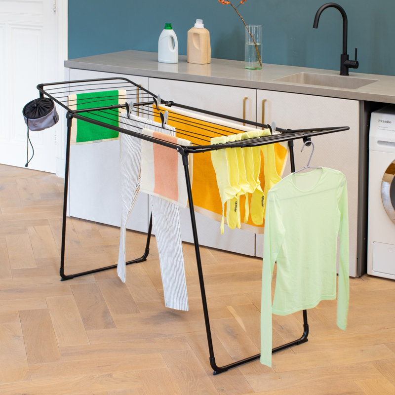 Séchoir à vêtements HangOn Too, 59 à 72 pieds (18 à 22 mètres), H 38,4 po x l 23,2 po x P 2 po, Noir mat