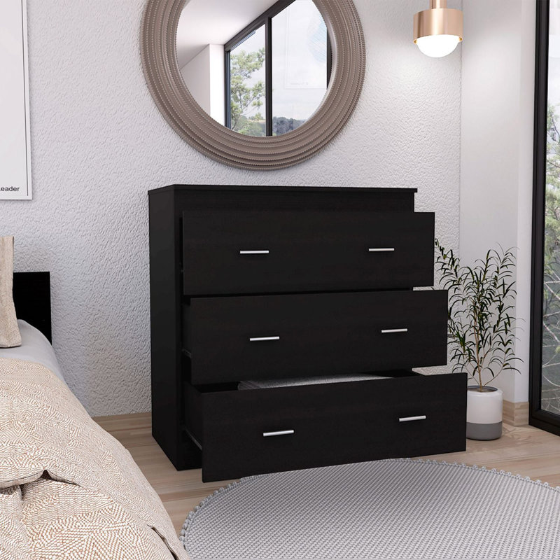 Commode H 33 po, trois tiroirs, plateau supérieur, poignées en métal, blanc
