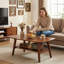 Table basse Mid-Century moderne en chêne massif avec rangement à 2 niveaux-129268065