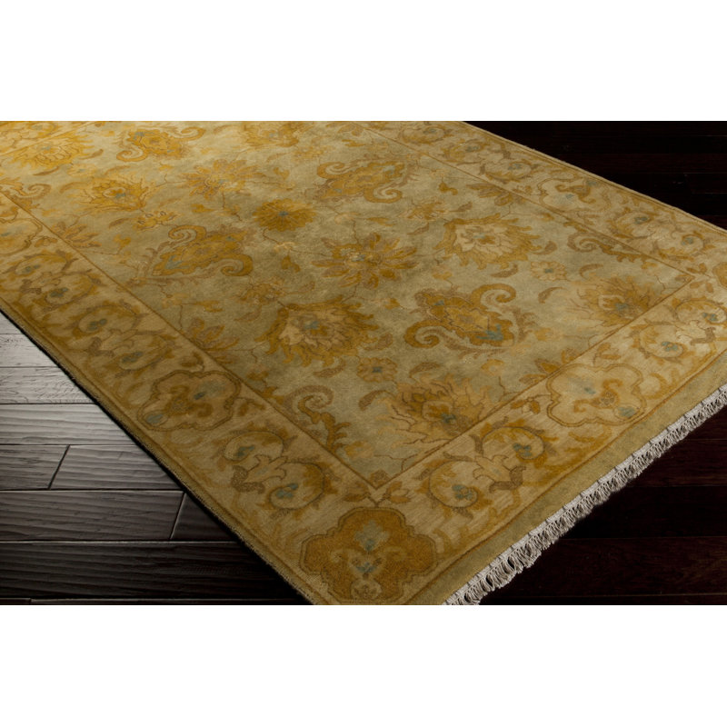 Temptress Wool Oriental Indoor Rug, Rectangle 5' x 8'