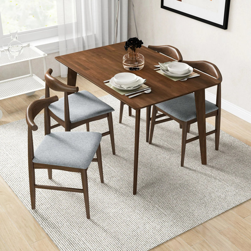 Table de salle à manger 4 pieds 4 places, H 29,5 po x L 47 po x l 29,5 po