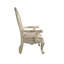 Fauteuil capitonné couleur champagne-100098359