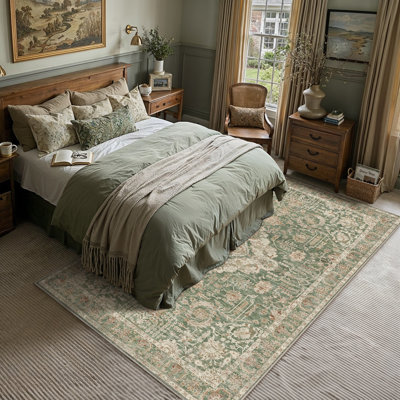 Tapis Aurea vintage vieilli, lavable à la machine et doté d'un envers antidérapant