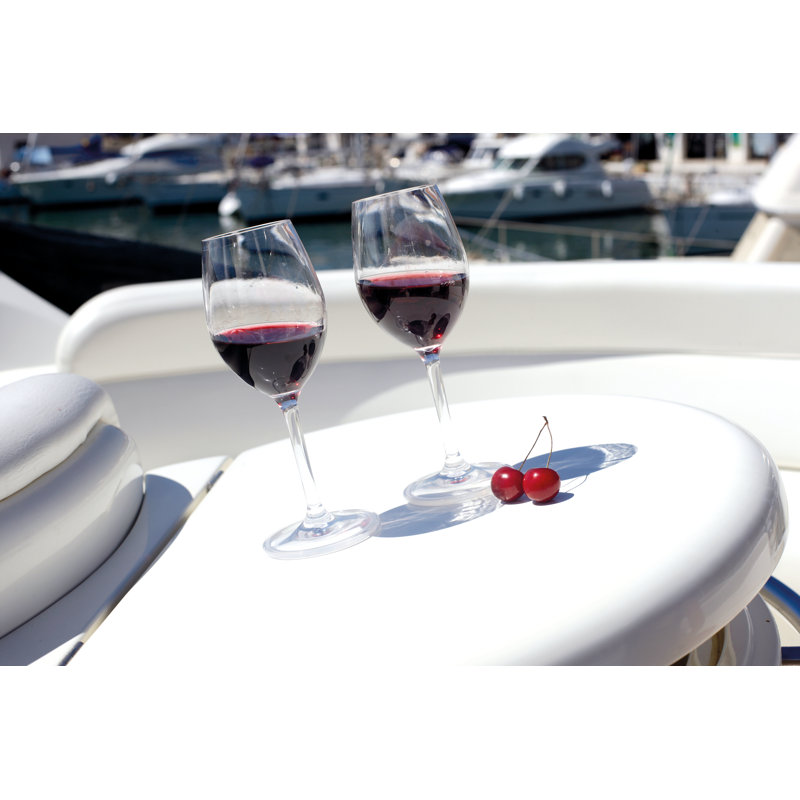 Geneva Wine Glass Set