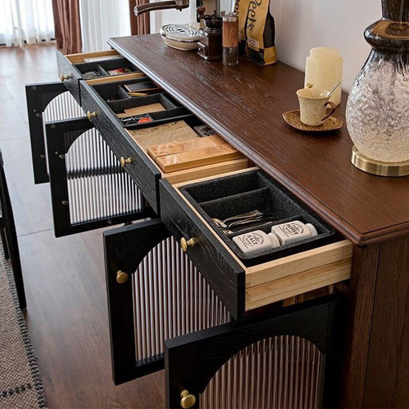 Buffet de style français rétro