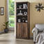 Armoire à 3 tablettes ouvertes avec port et 1 porte en brun rustique pour chambre d'amis autoportante