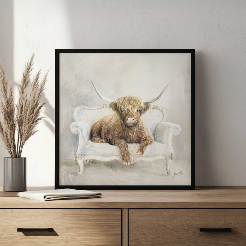 «Couch Cow» par Marla Rae, reproduction d'art, L 30 po x H 30 po, Argent, Impression encadrée