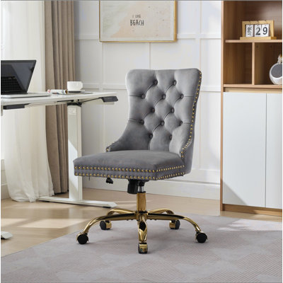 Chaise de bureau à siège plus large W26,4 pouces, chaise de bureau à domicile en poils de lapin artificiels avec base en métal, chaise de bureau pivotante réglable, chaise de coiffeuse (crème)