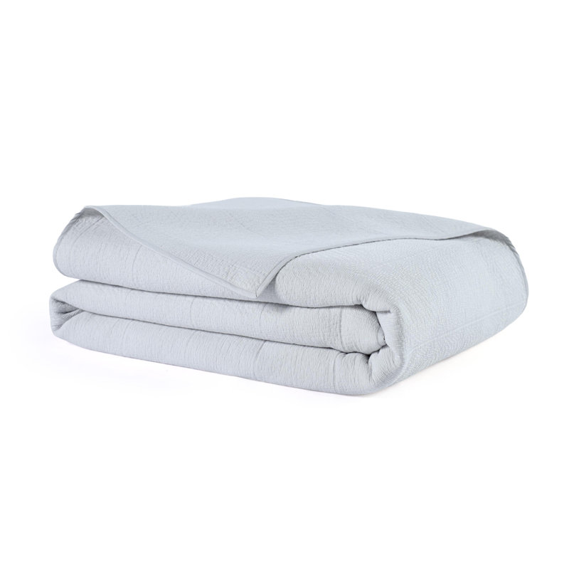 Southern Tide Tideline Coverlet Full/Queen Gray/White Quilt, Queen Quilt