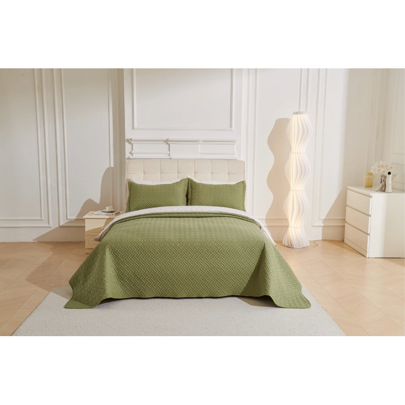 Jade Modern & Contemporary Geometric Shapes Coverlet, Queen Coverlet/Bedspread + 2 Queen Shams