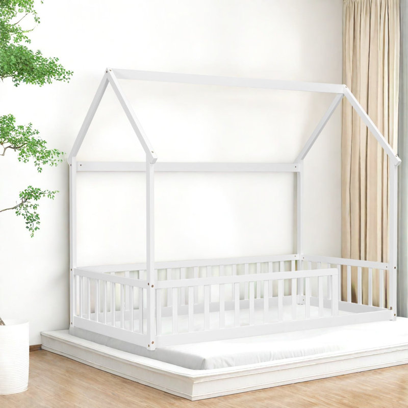 Lits simples sécuritaires, structure de plancher en bois de pin, maison de campagne pour enfants