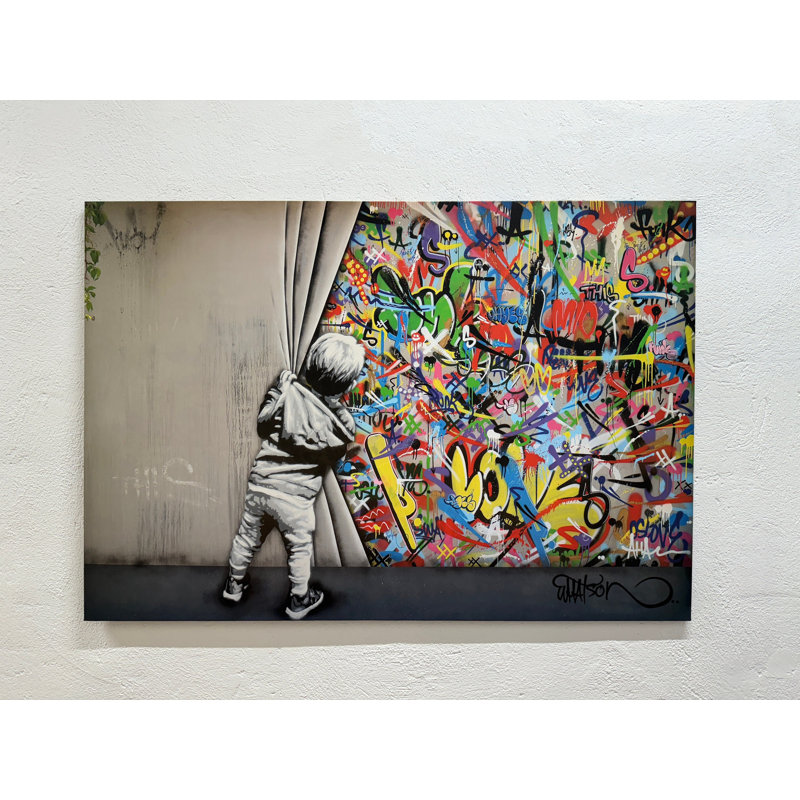 Urban Graffiti Charm: impression sur toile par Banksy, 1P GoldFramedCanves, H: 47,3 po x l: 82,7 po
