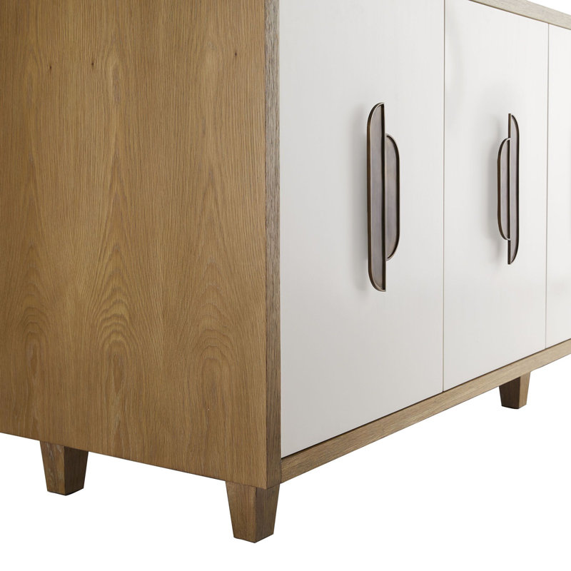 Kianna Credenza