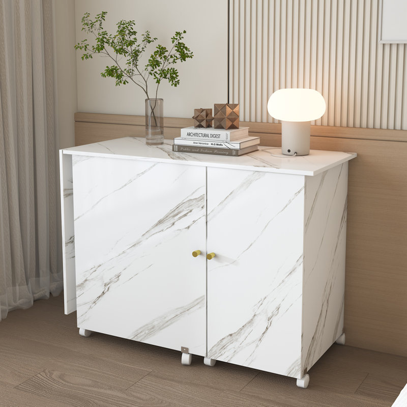 Table de machine à coudre pliable 57,5 po avec roulettes verrouillables, station de rangement réglable avec bureau rabattable et armoire pour chambre à coucher et salle d'artisanat, blanc