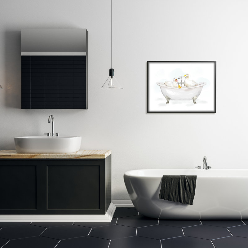 Canards dans la baignoire de Ziwei Li, H 24 po x l 30 po x P 1,5 po, Giclée encadrée noir minuit