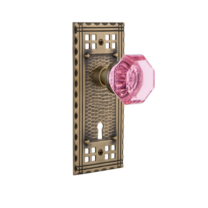 Assiette artisanale avec trou de serrure décoratif et bouton de porte rose Waldorf, 2 3/4 po, Laiton antique