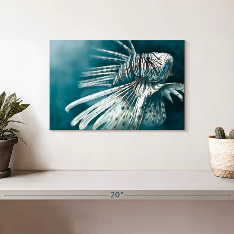 Lionfish Stripes, 8" H x 12" W