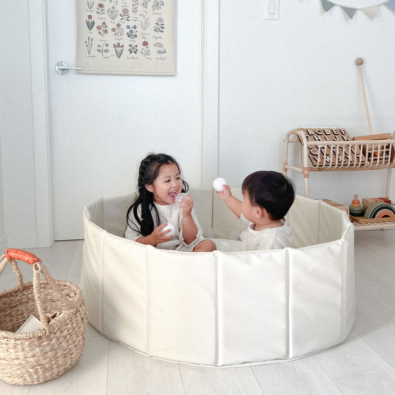 Gathre Ball Pit, Ivory