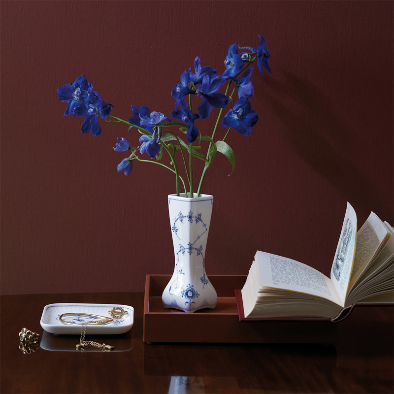 Blue Fluted Plain 4.75" Porcelain Table Vase