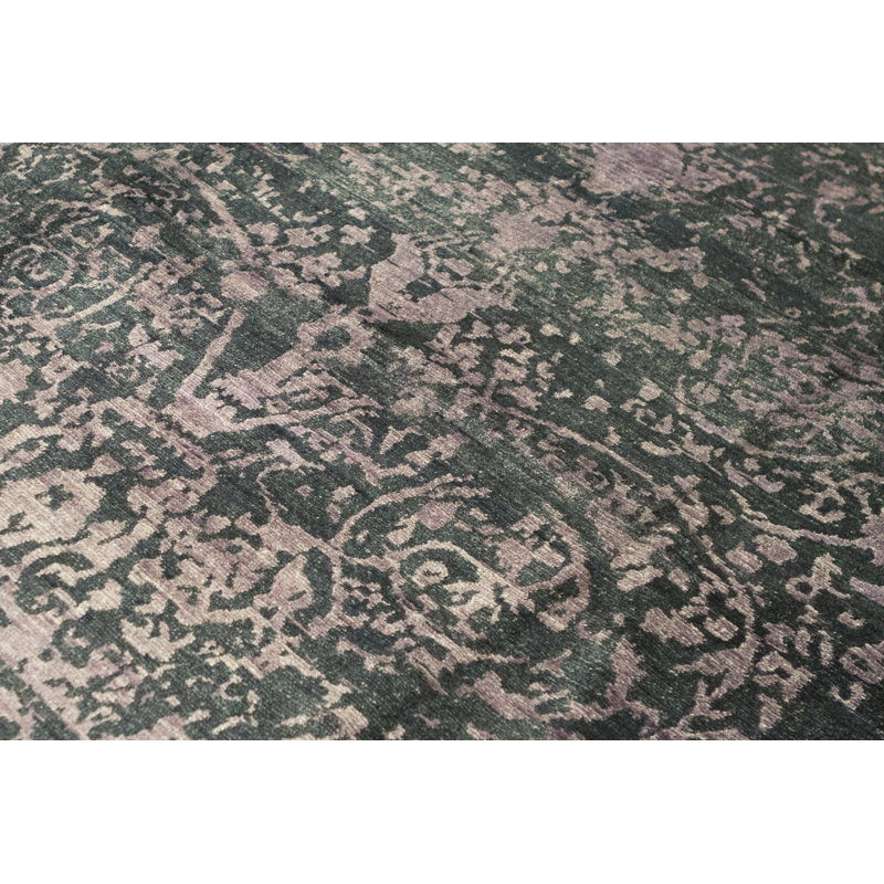 Neo Villa Oriental Area Rug in Green