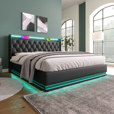 Très grand lit tapissier noir Pu