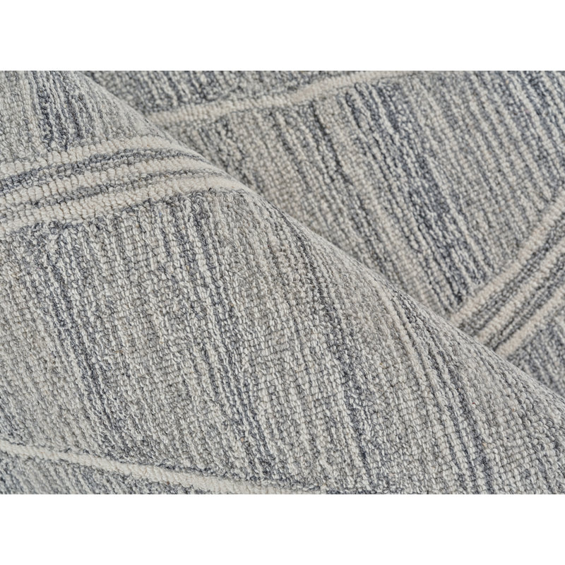 Ivory and Gray Hand-Tufted Wool Rectangular Rug 5' x 8'