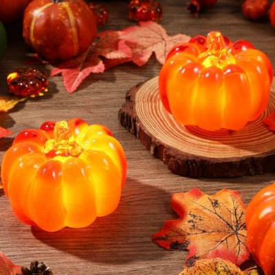 2 pièces illuminent les citrouilles d'automne décorations de citrouilles d'Halloween citrouilles de l'Action de grâce avec lumières DEL pour la décoration de la table de bureau