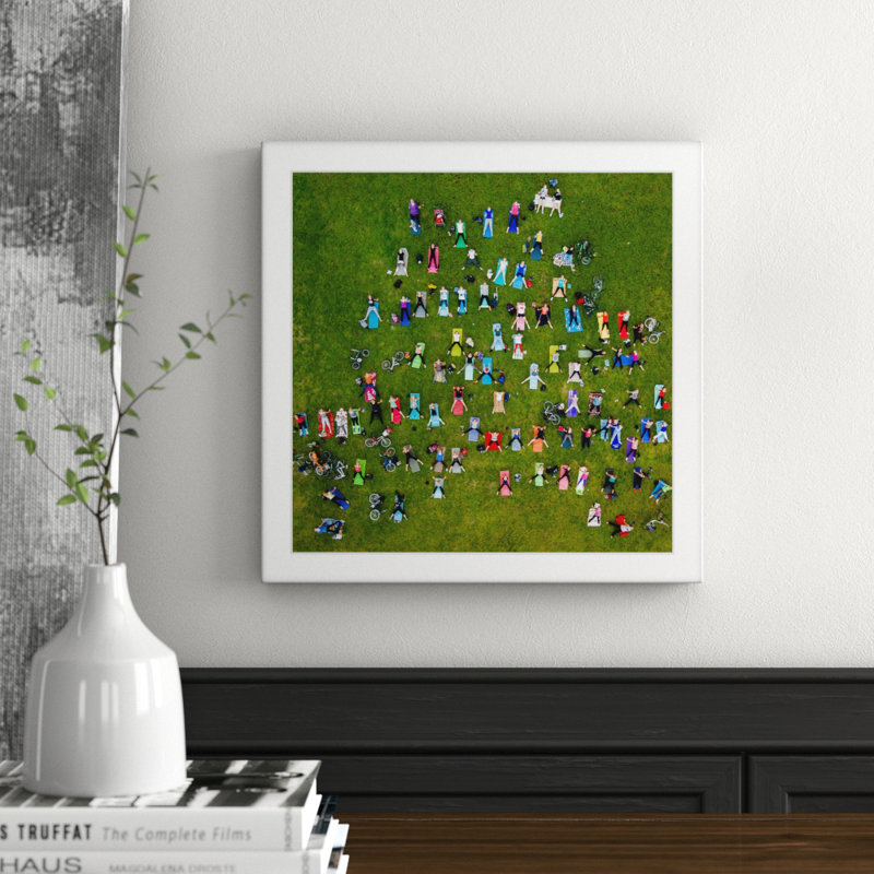 Single Picture Frame Print, 41 cm H x 41 cm W x 3.81 cm D