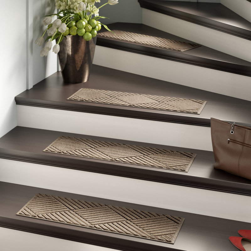 Ensemble de 4 marches d'escalier intérieur / extérieur 8,5 po x 30 po WaterHog® Diamonds, Chameau