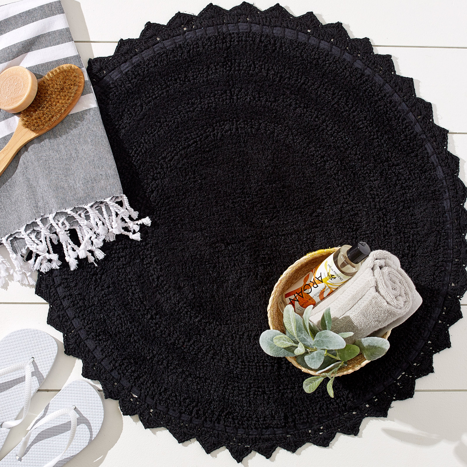 Lisk Circle Cotton Bath Rug, Black