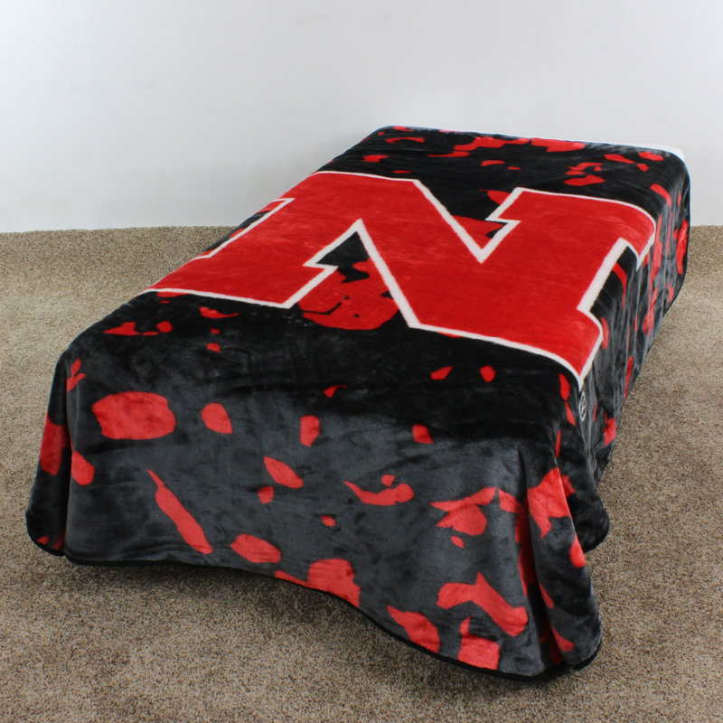 NCAA Knitted Throw Blanket, Nebraska