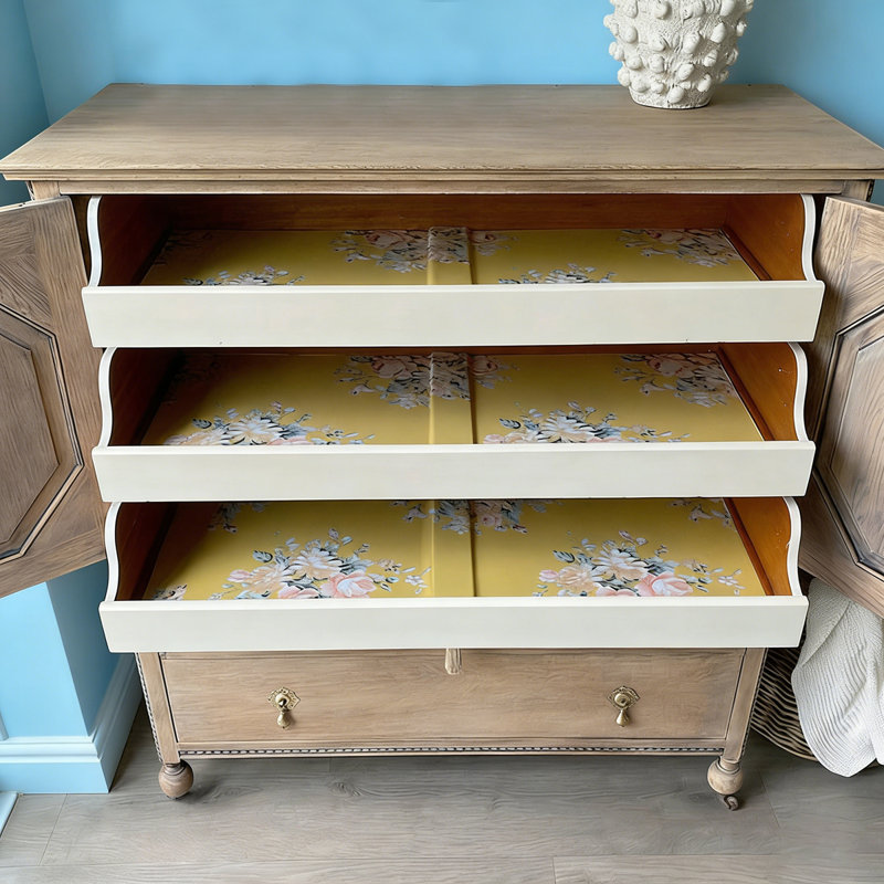 Buffet décoratif rétro en bois massif