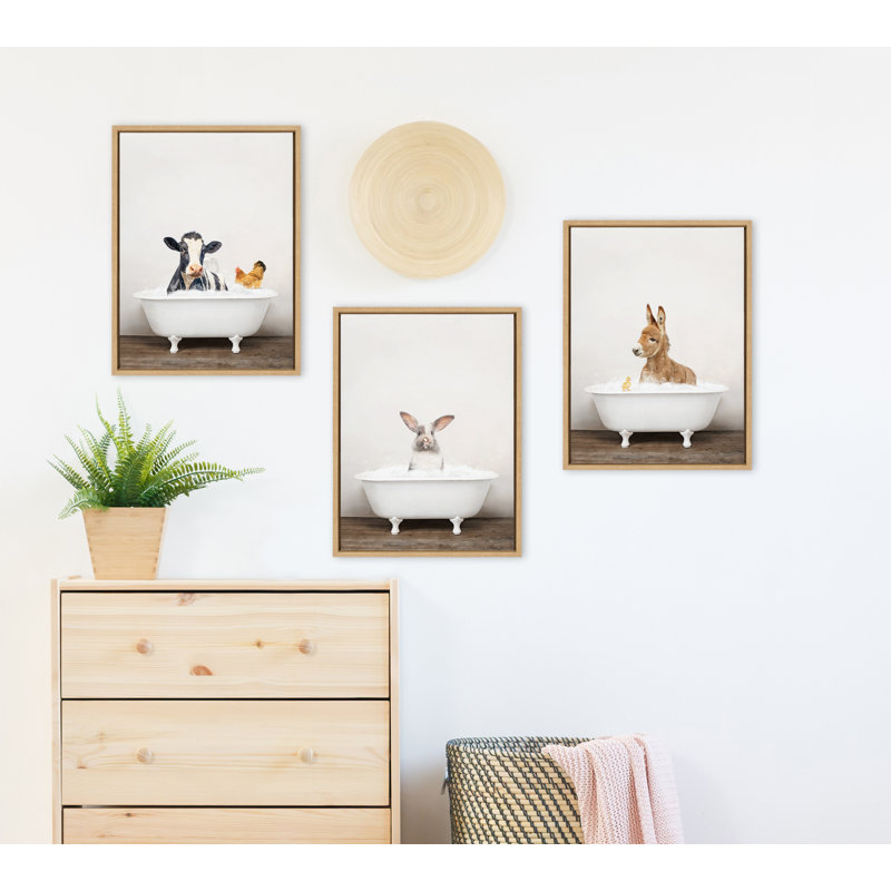 «Bunny in Rustic Bath» par Amy Peterson, reproduction d'art sur toile encadrée, Encadré naturel