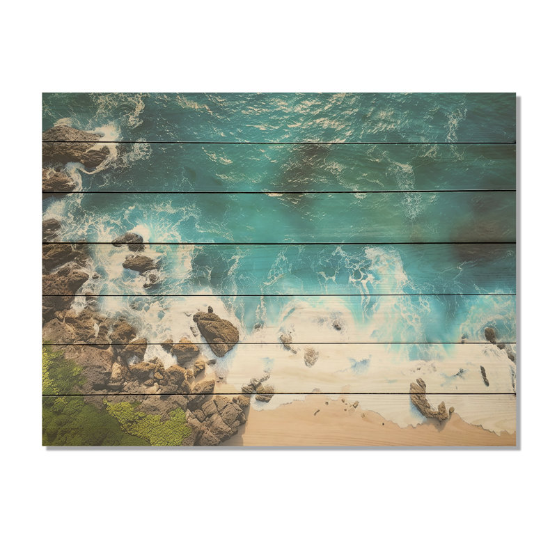 Vue aérienne de Rocky Beach VI - Plage et océan sur bois, H 10 po x l 20 po
