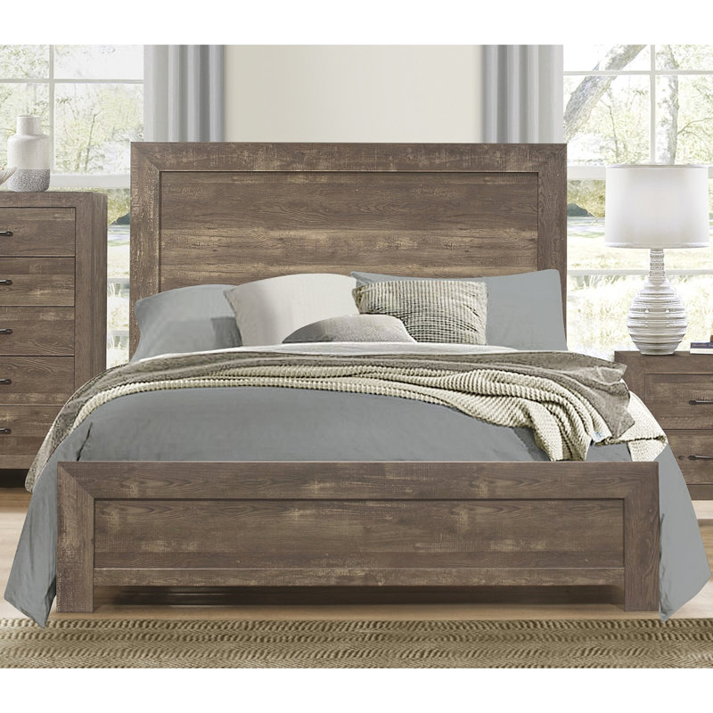 Lit double pour chambre à coucher en brun rustique, fait de bois avec placage, tête de lit, rails et sommier pour un concept de lit brun, rails, requis