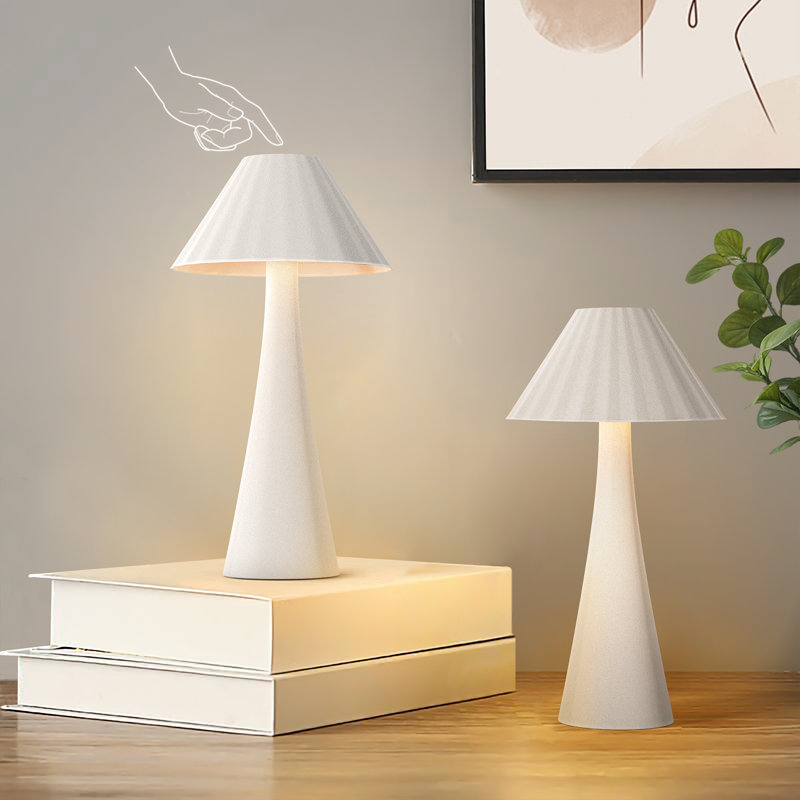  Nelie 10.5" LED Table Lamp, White