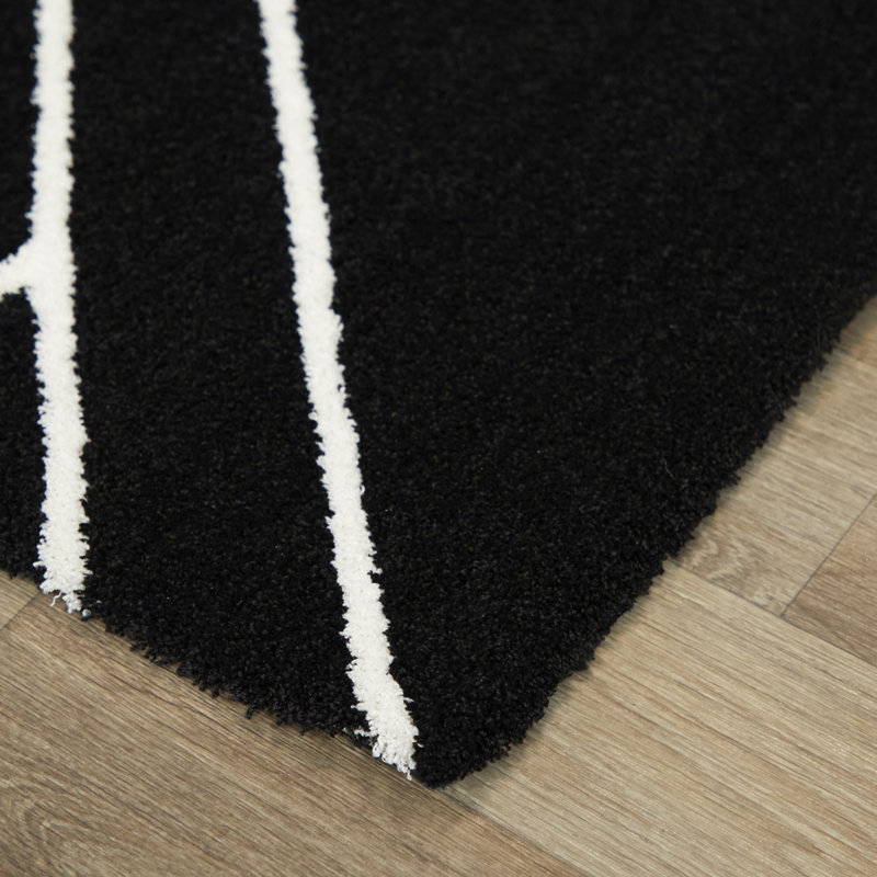 Motif géométrique noir Wellfleet, Rectangle 5 pi 3 po x 7 pi