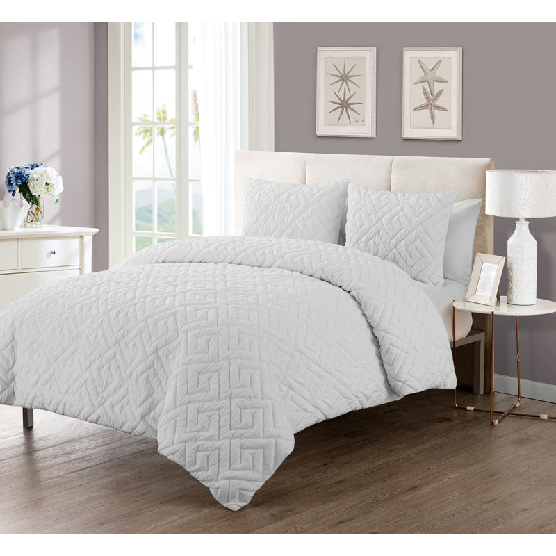 Tyrol Polyester Greek Key Comforter, White, Full/Queen Comforter + 2 Shams