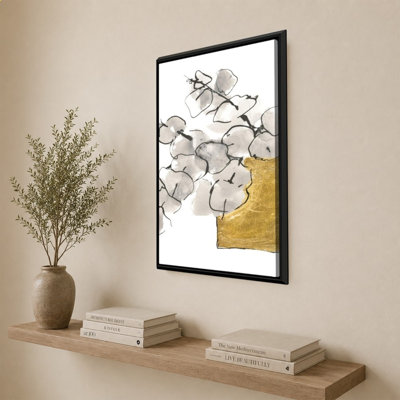 «Delicate Gilded Vase IV» par Chris Paschke - impression sur toile