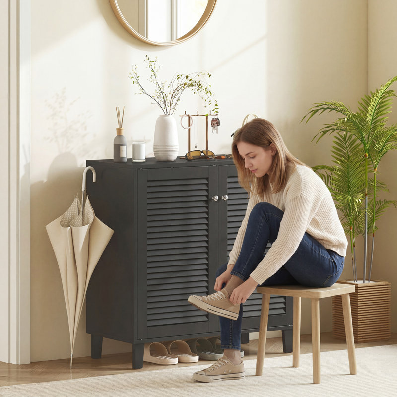 Armoire à chaussures à 4 niveaux 31,5 po x 14,2 po x 31,5 po, noir